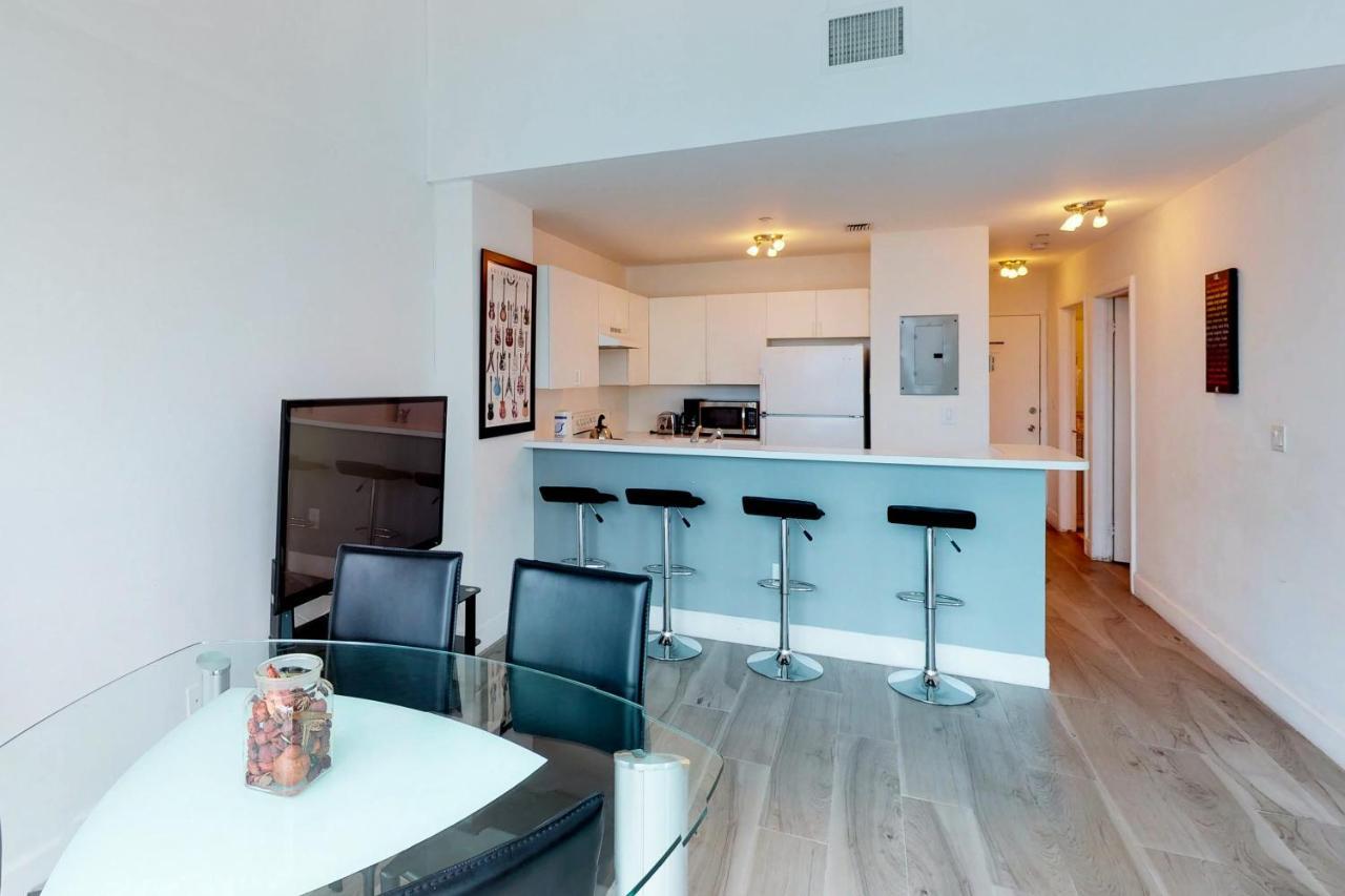 Castle Beach: Rumba Suite Miami Beach Buitenkant foto